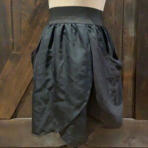 Wilfred 100% silk tulip black pocket skirt